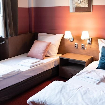 Hotel Podkowa Wroclaw Dış mekan fotoğraf