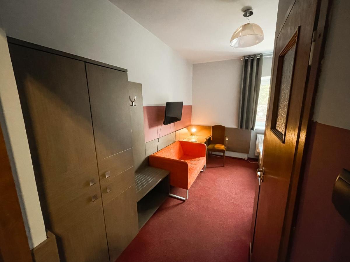 Hotel Podkowa Wroclaw Dış mekan fotoğraf