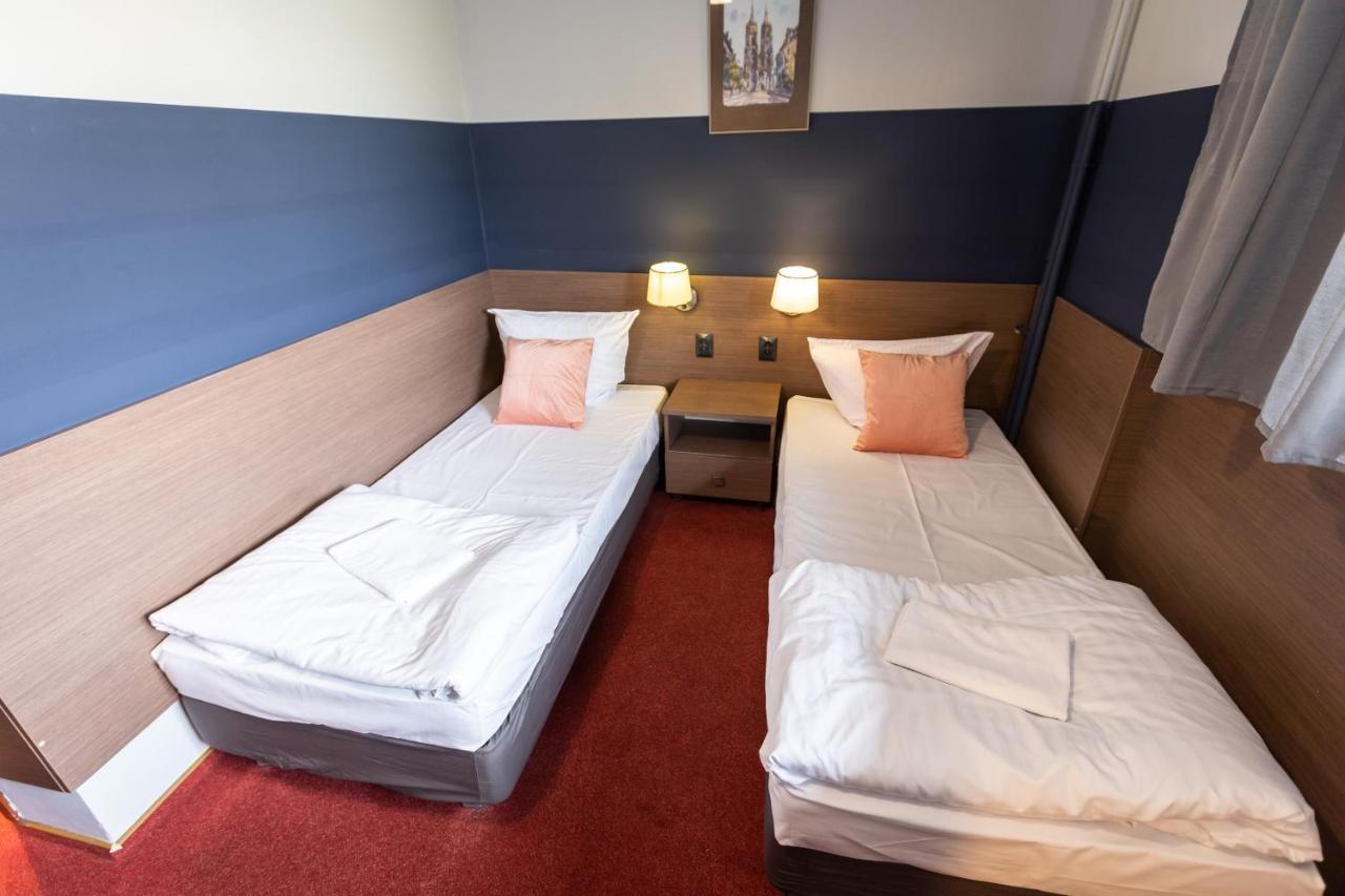 Hotel Podkowa Wroclaw Dış mekan fotoğraf