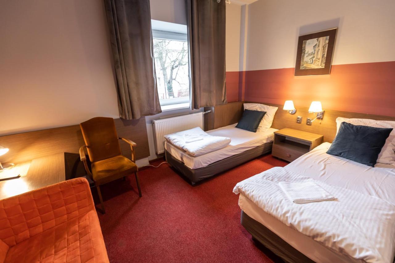 Hotel Podkowa Wroclaw Dış mekan fotoğraf