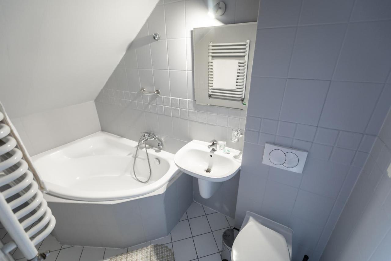 Hotel Podkowa Wroclaw Dış mekan fotoğraf