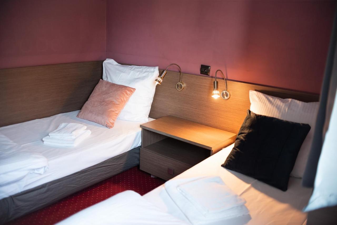 Hotel Podkowa Wroclaw Dış mekan fotoğraf