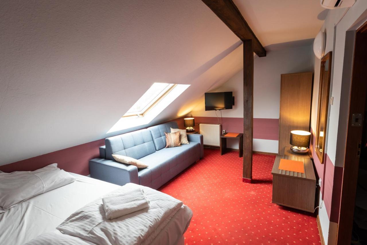Hotel Podkowa Wroclaw Dış mekan fotoğraf