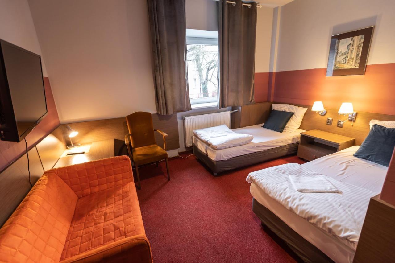 Hotel Podkowa Wroclaw Dış mekan fotoğraf